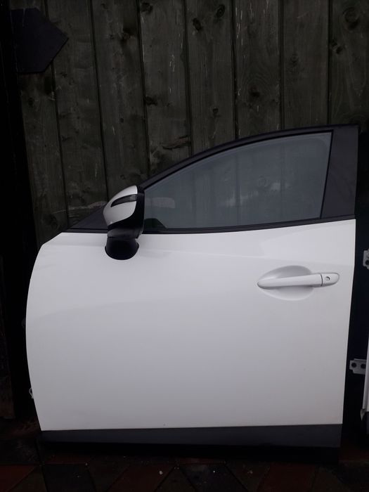 Drzwi mazda cx3 w kolor biale