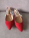 Eleganckie czerwone buty na szpilce r. 38