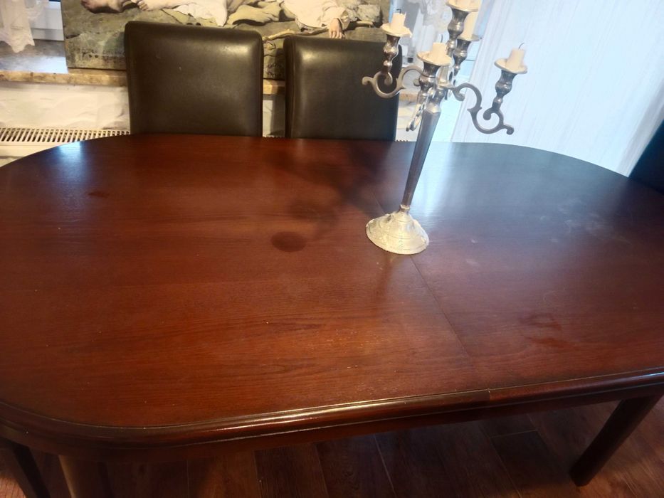 Stół dębowy ciemny rozkładany z krzesłami