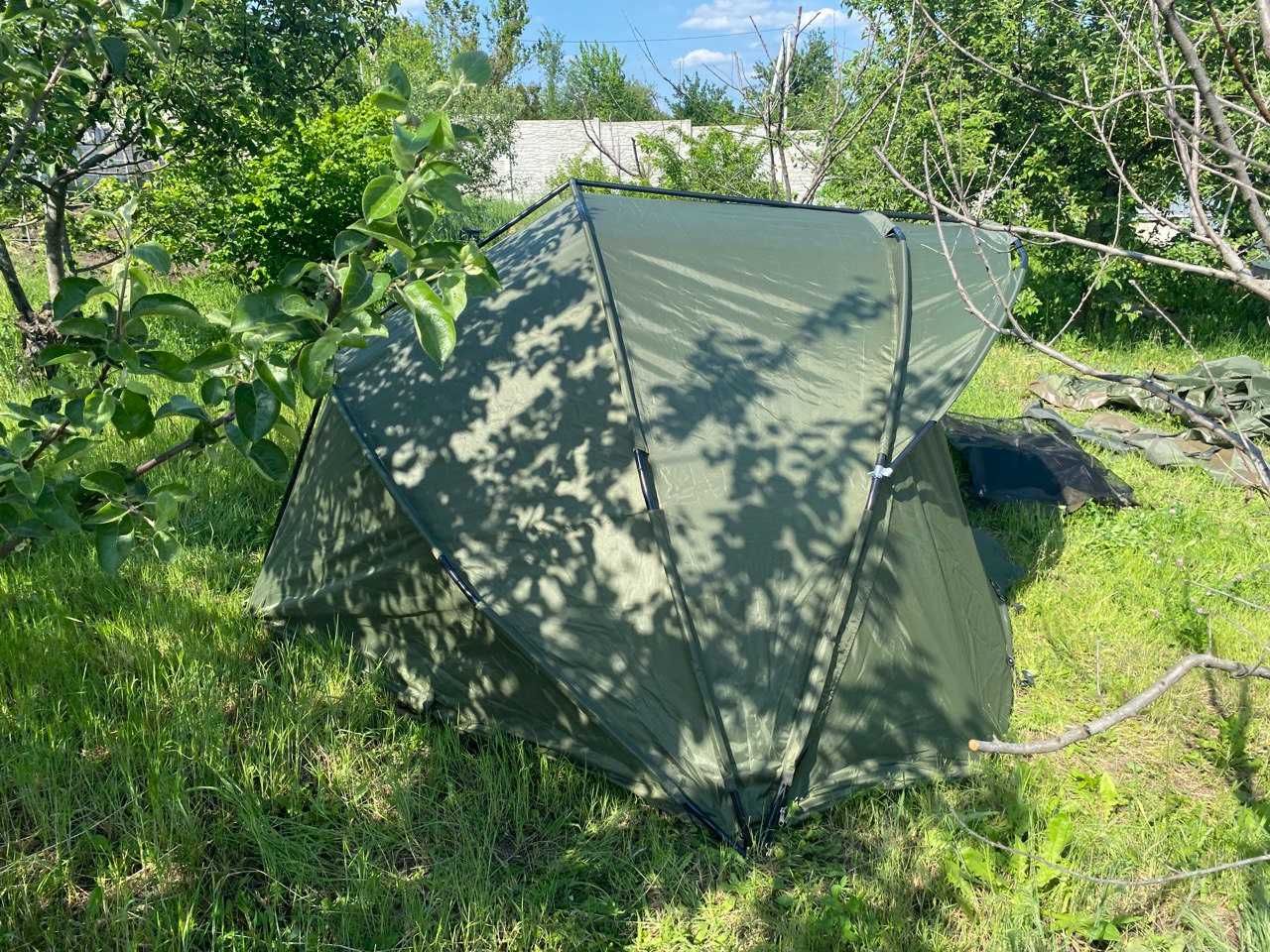 Продам карпову  палатку TRAKKER 2,5 man