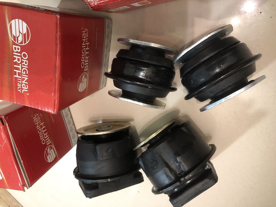 Подушка-підшипник Фіат Тіпо Крома Браво Темпра Лянча Дельта Тема Дедра