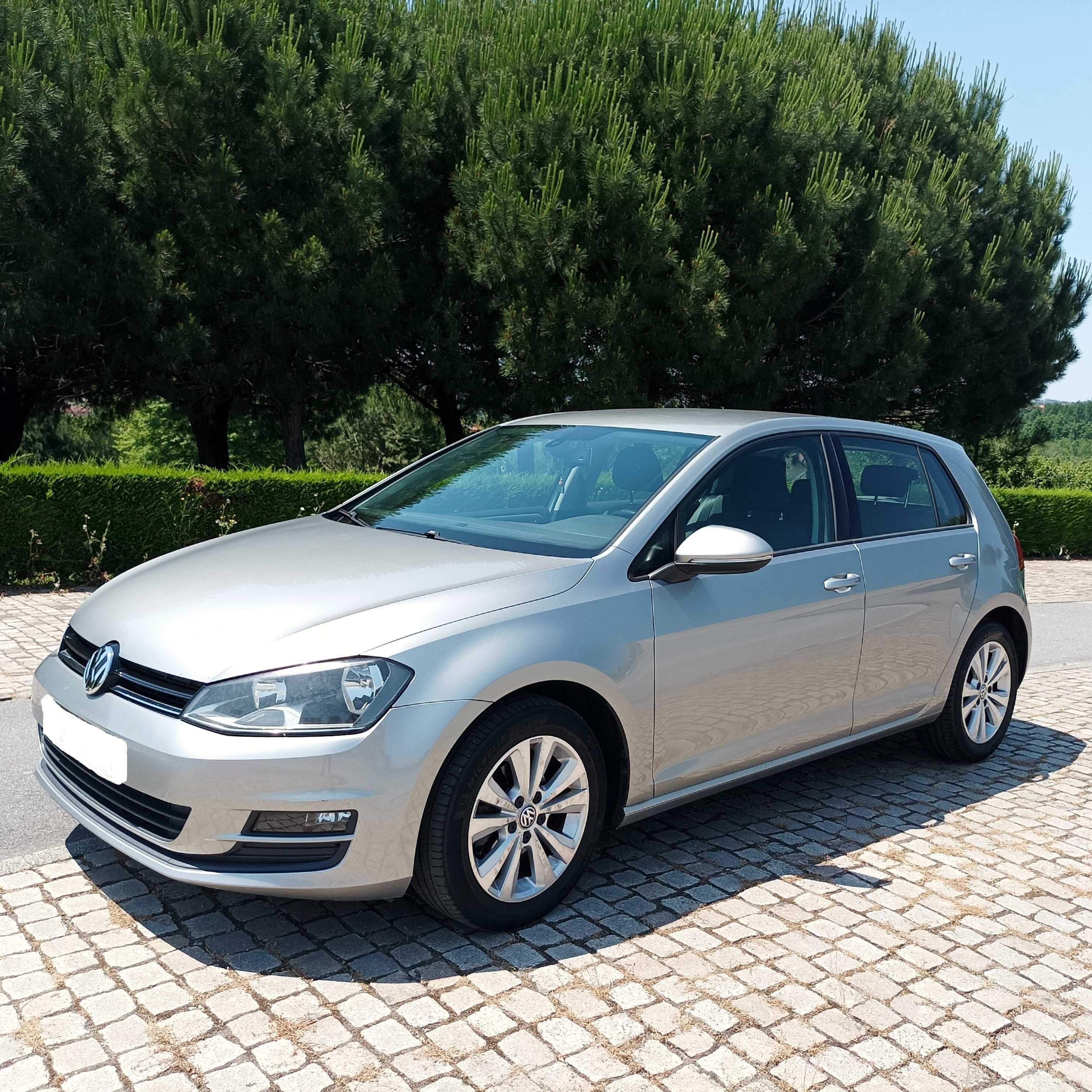 VOLKSWAGEN GOLF CONFORTLINE 1.6 TDi DGS - Maio/2014-Não Aceito Trocas