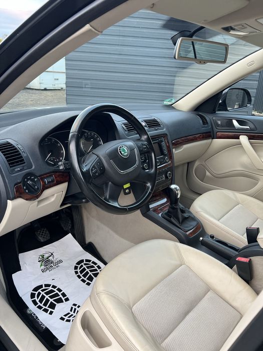 Skoda Octavia 2011р 1.4 саха