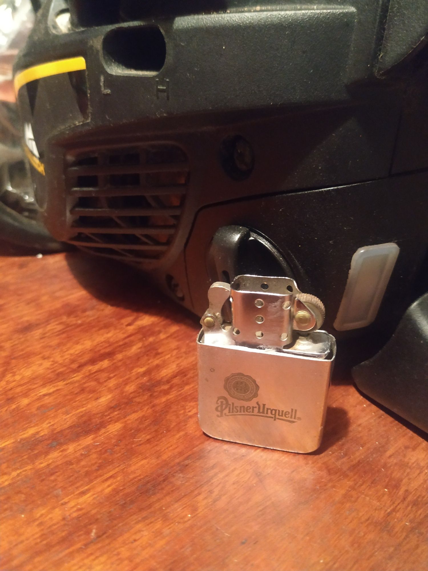 Zapalniczka Zippo, tristar pilsner urquell