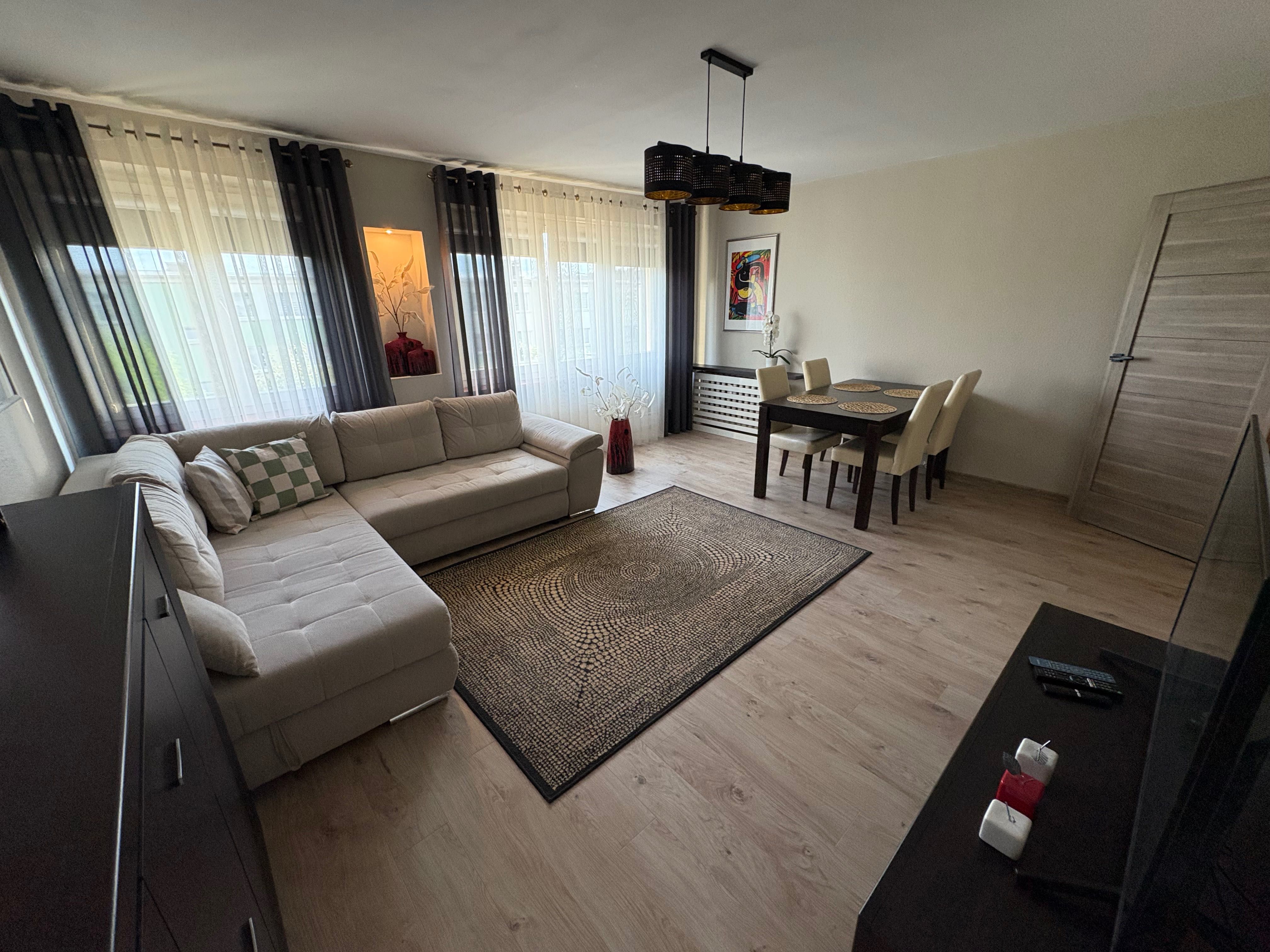 Urocze 3 pokoje w centrum. Zadbane, w pełni wyposażone.