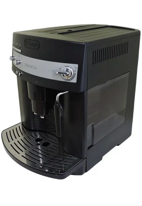 продам каво машину DELONGHI MAGNIFICA