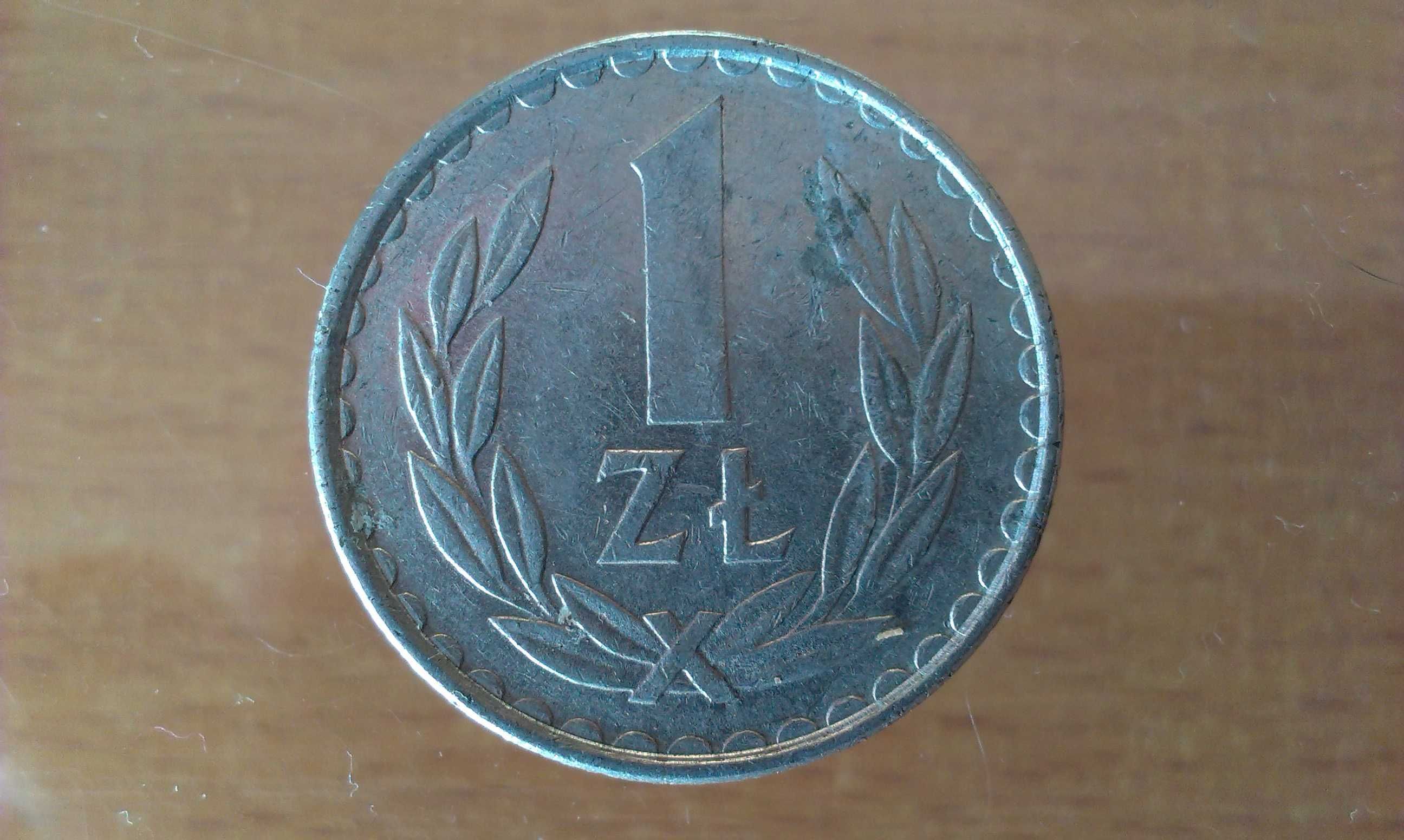 Moneta 1 złoty 1982, odmiana A, cienka data. Bardzo rzadka moneta PRL.