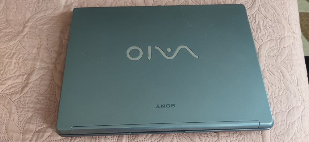 Продам ноутбук Sony Vaio PGG-7V1M + док станція