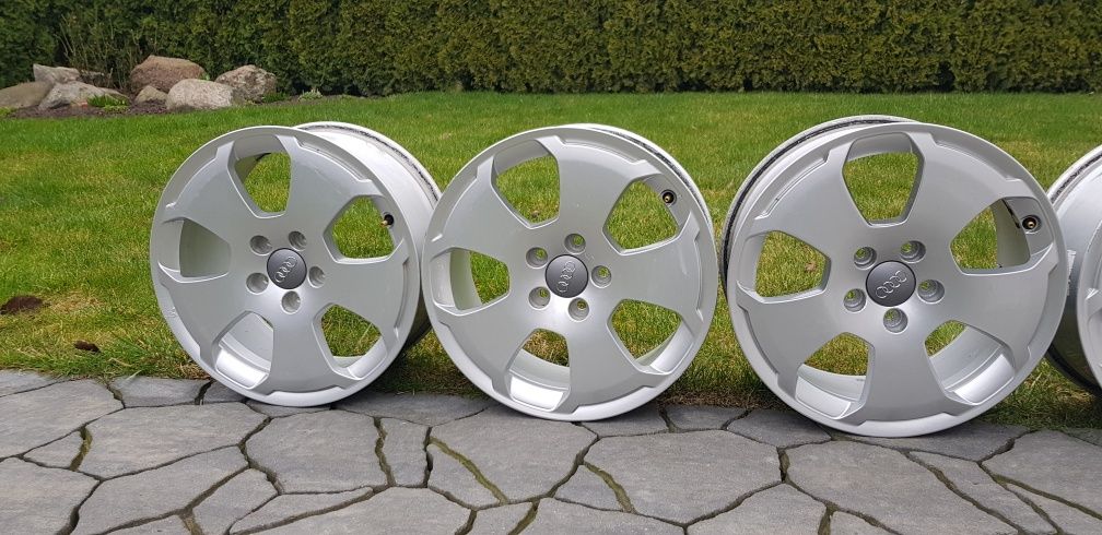 Felgi aluminiowe Audi 17"