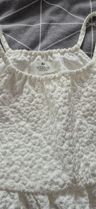 Sukienka kolor budyniowy 140 cm