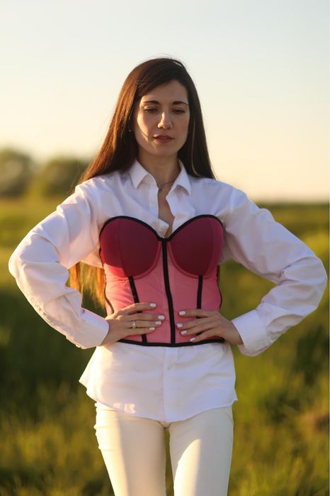 Корсет рожевий