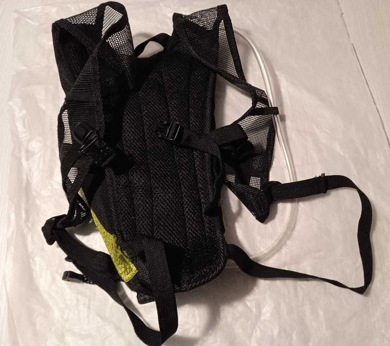 Lekki plecak sportowy do biegania + Bukłak 1,5L