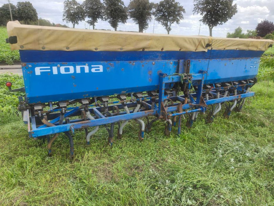Siewnik poplonu nawozu Fiona 4 m 3 m amazone lemken