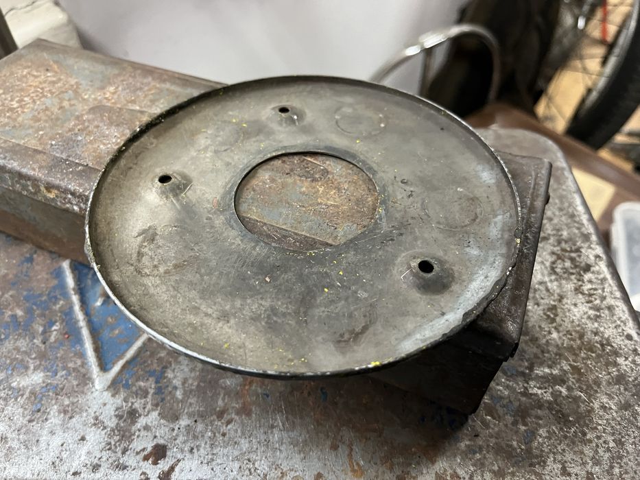 WSK M06 Z M150 B1 dekiel kola przod oryg slask