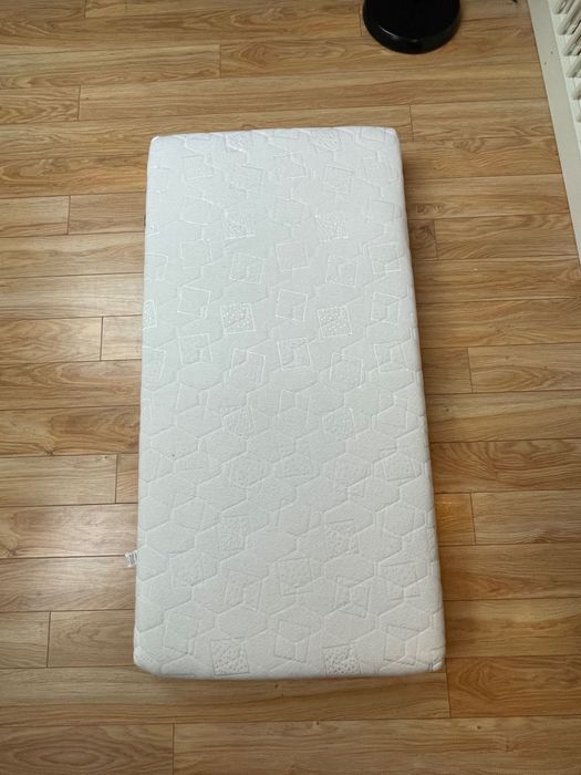 Łóżeczko dziecięce drewniane Pinio Basic 120x60