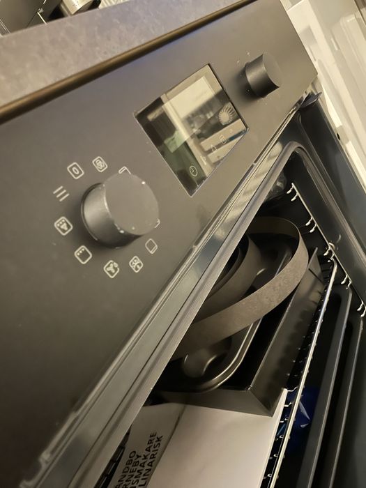 Piekarnik z wym. obiegiem powietrza, BRÄNDBO IKEA 500 czarny