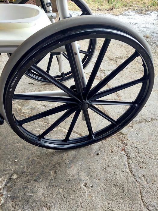 Arrastadeira de hospital com rodas