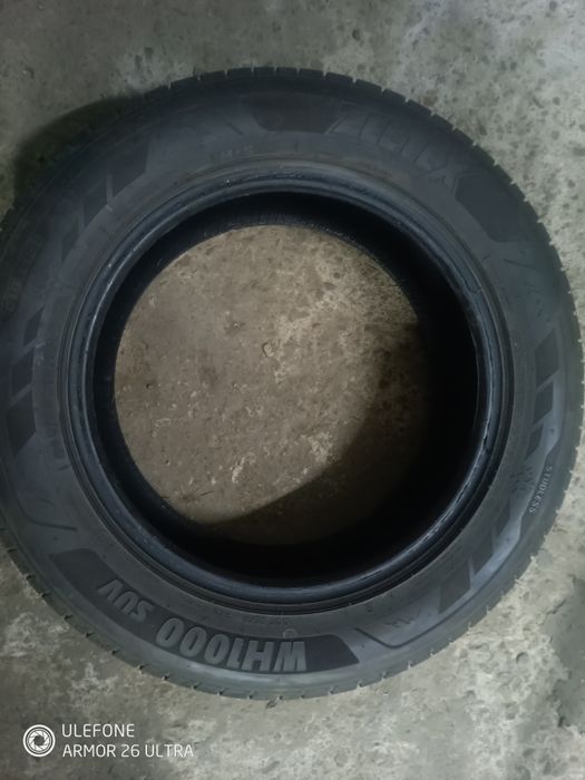 Opony zimowe 235/60/18