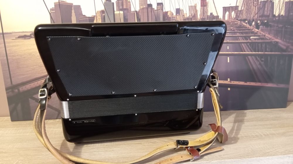 Włoski akordeon Scandalli