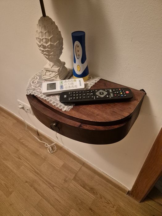 Par de mísulas madeira maciça com gaveta – estilo clássico