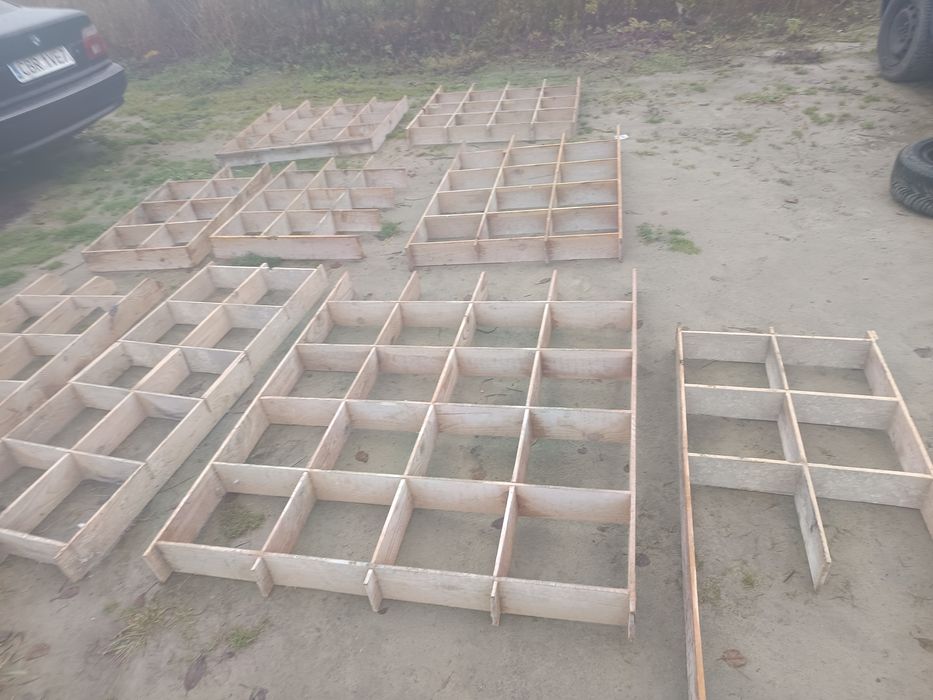 Sprzedam półki regały do gołębi 9 sztuk