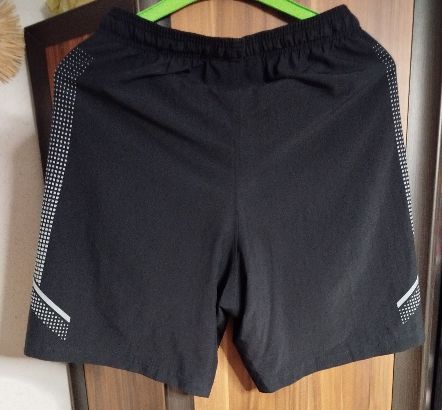 Spodenki krótkie męskie Under Armour rozmiar M stan idealny