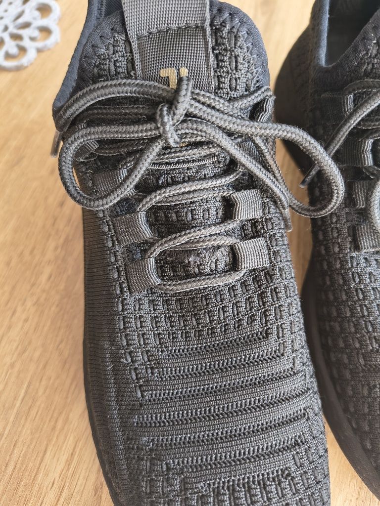 Buty sportowe FILA  r.39