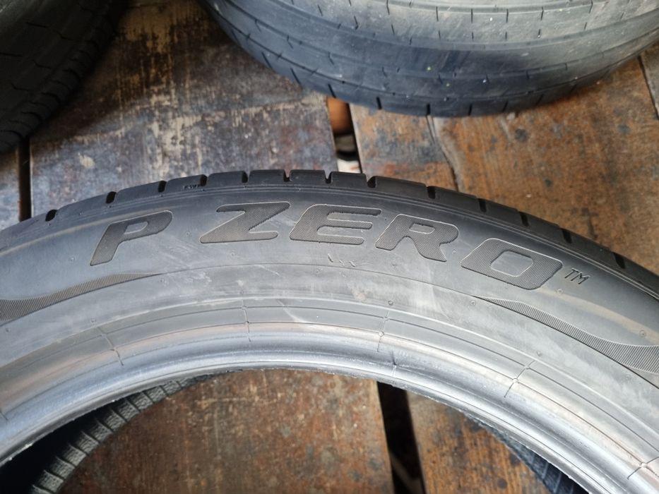 235/50/19 99W Pirelli P Zero 2020.r 7mm 4sztuki