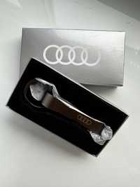 Оригінальний металевий брелок Audi