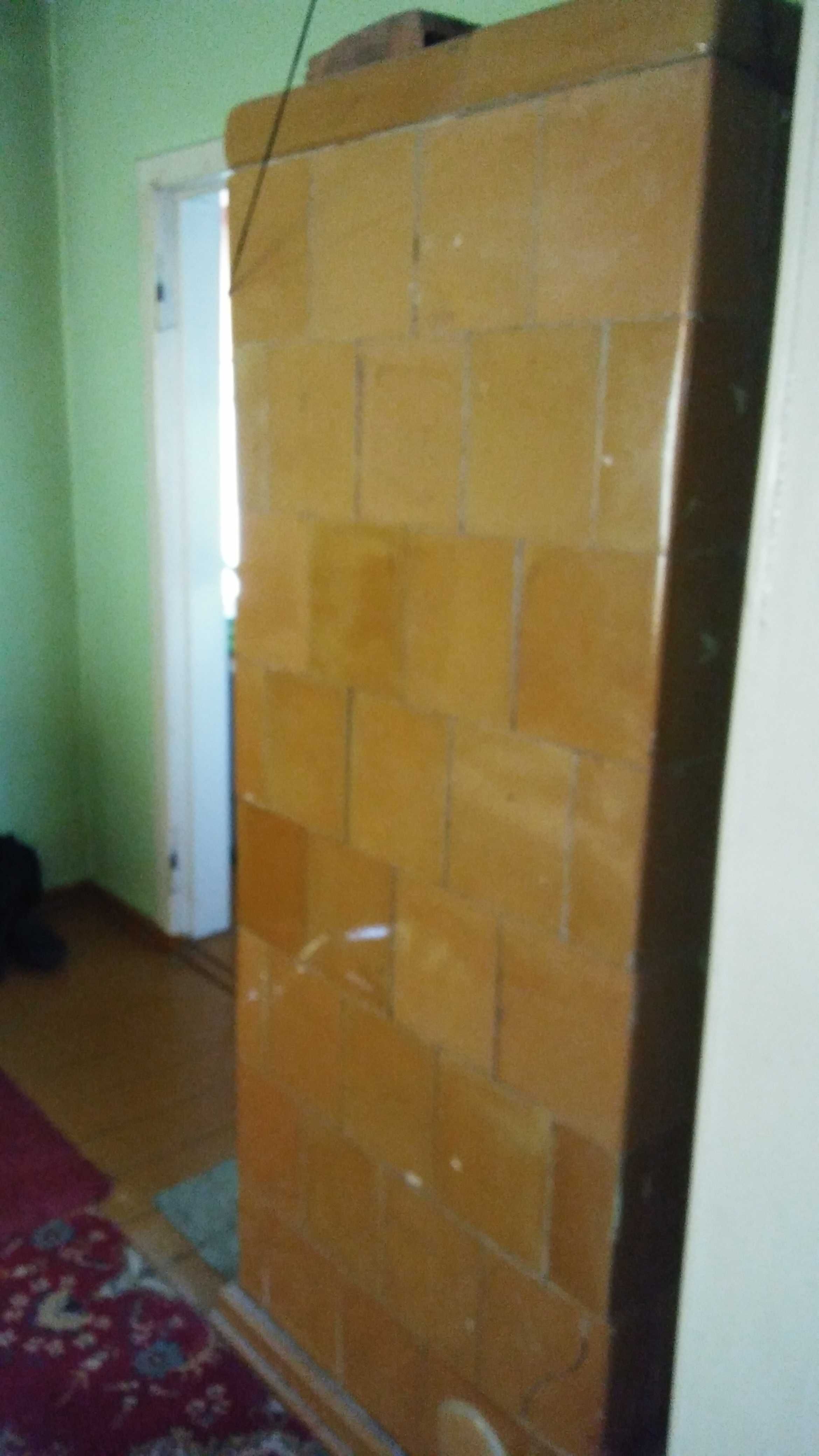 Piec kaflowy zdemontowany