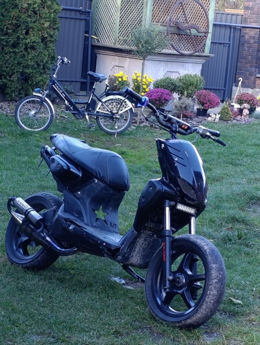 Продам Yamaha slider