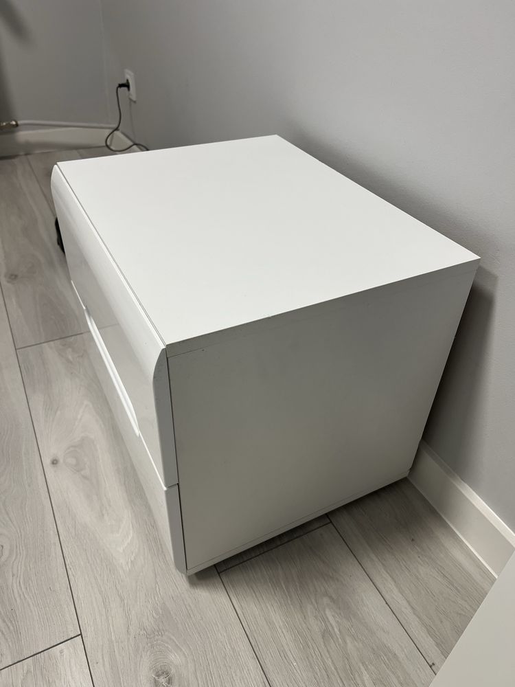 Szafka nocna Azteka black red white 50 x 43 x 41 biała