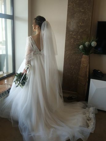 Продам весільну сукню:)