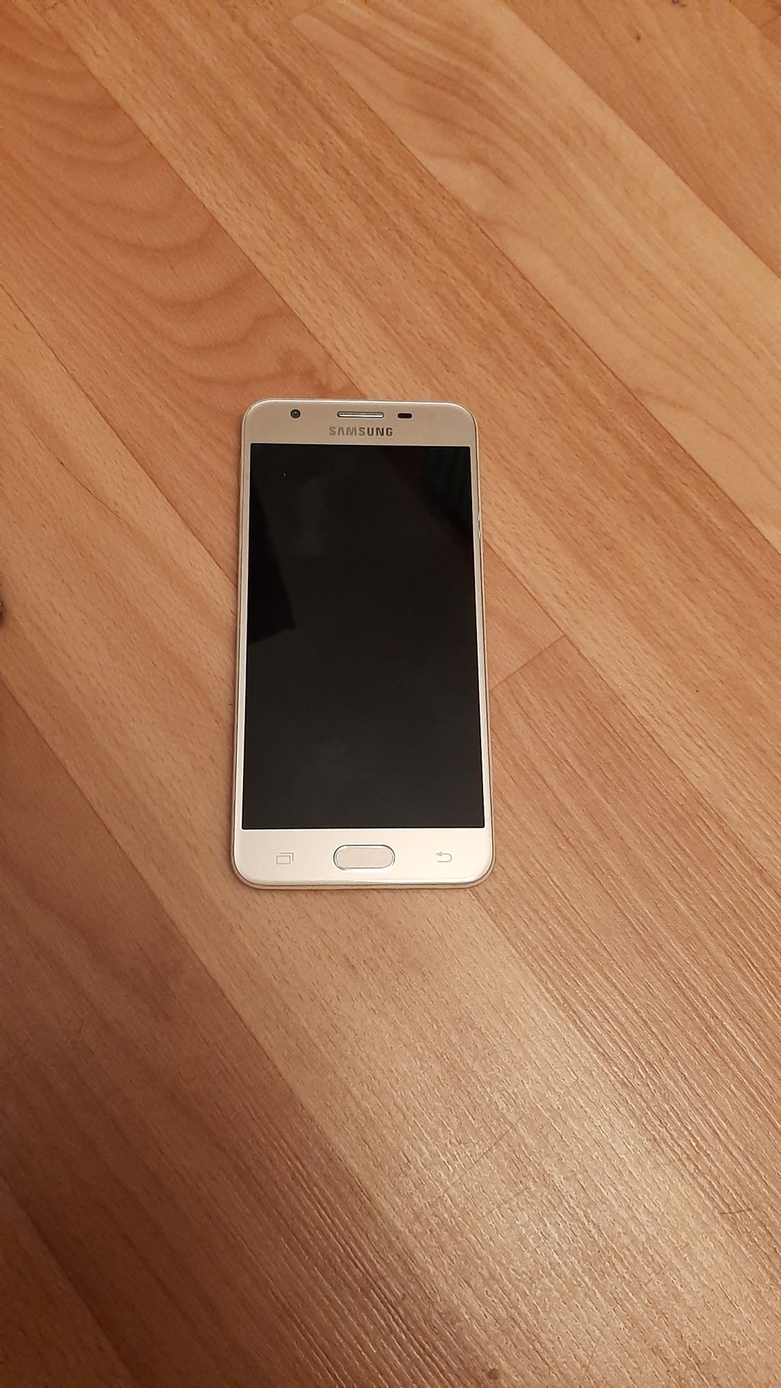 Смартфон Samsung Galaxy J5 Prime,появились линии на экране.