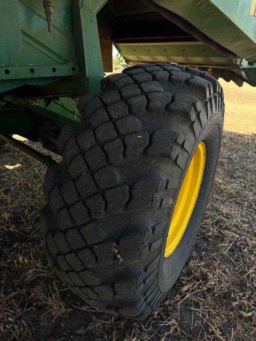 Комбайн John Deere 2066 Hillmaster