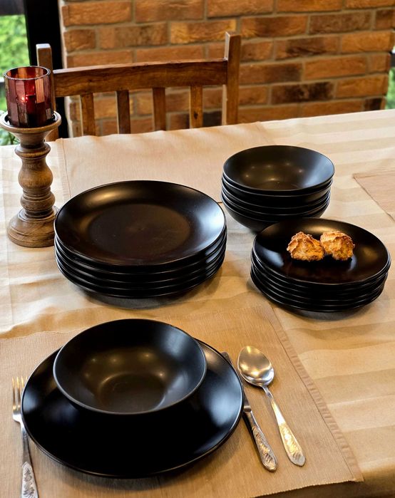 Komplet talerzy na 6 osób  18 elementów czarne okazja