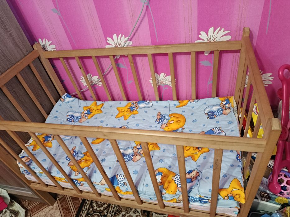 Дитяче ліжечко безкоштовно