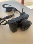 Sony a6400 com lente 16-50mm + cartão 64GB + bolsa
