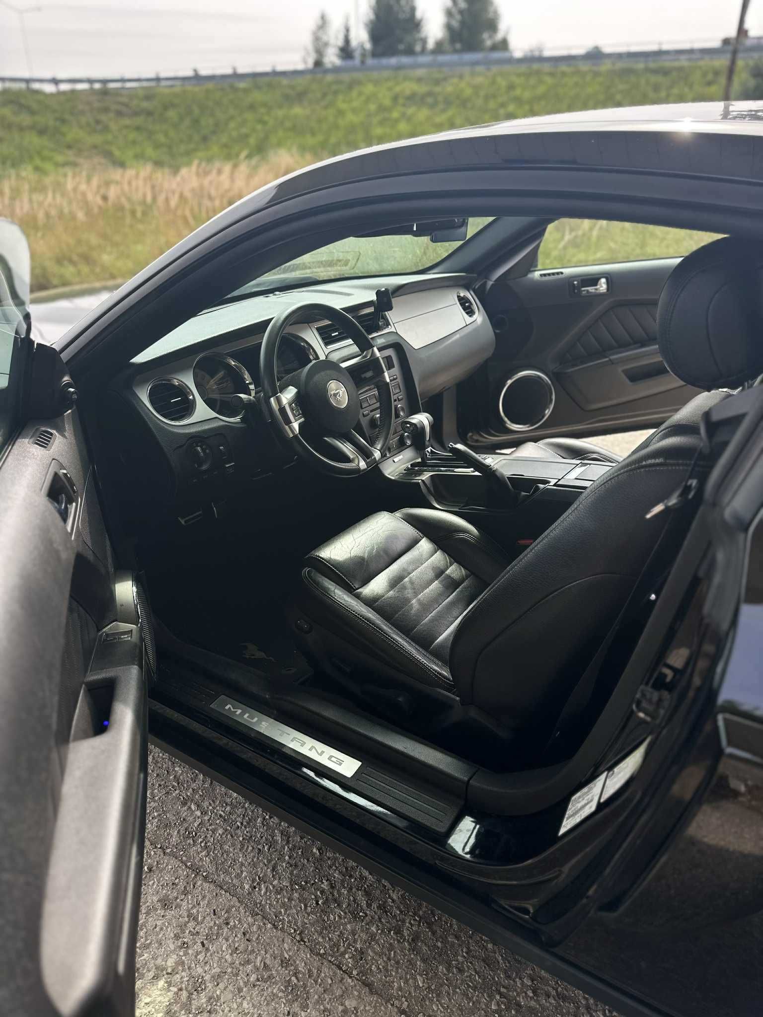 Ford Mustang V 3.7 v6 LPG 2012 premium pony package