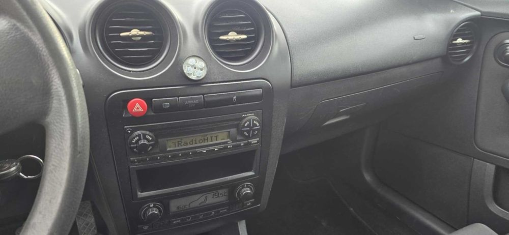 Seat Ibiza 1.4 benzyna 2005r 5 drzwi klimatyzacja alufelgi