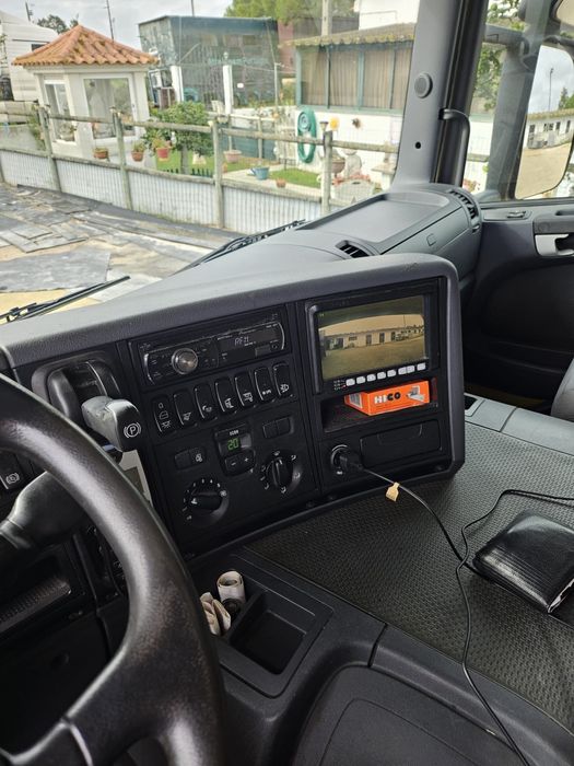 Camion Scânia……,