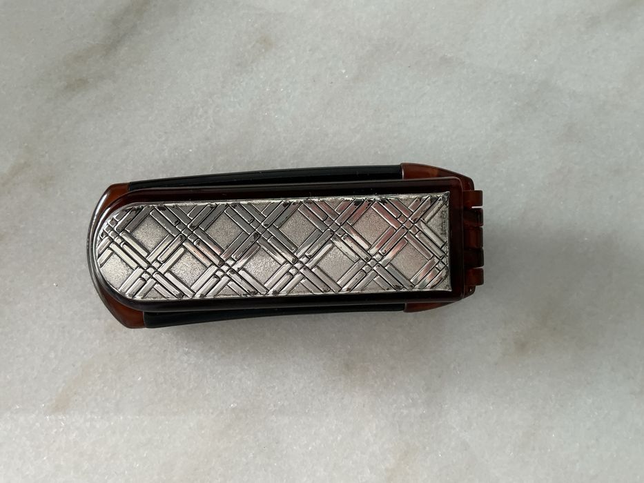 Escova de cabelo dobravel com revestimento a prata italiana gravada