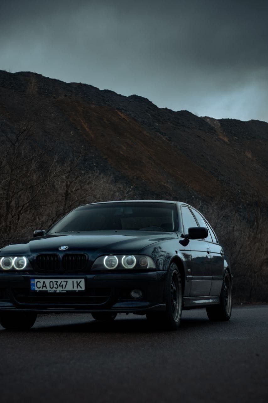 BMW  5 Series e39 4.4