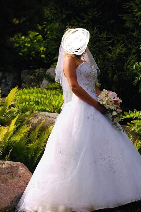 Suknia Ślubna Księżniczka rozmiar 36 Demetrios!!! W cenie halka z koła