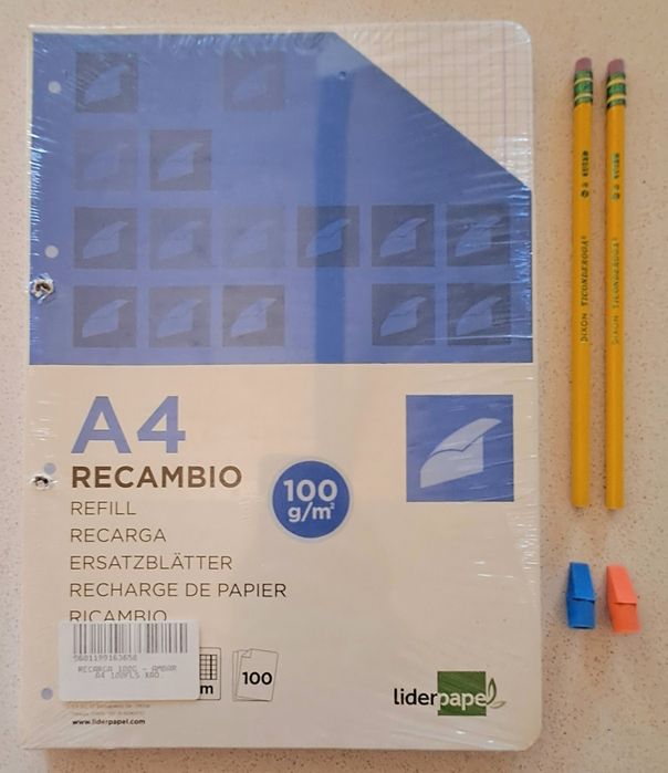 Conjunto_Recarga folhas quadriculadas + 2 lápis +2 borrachas