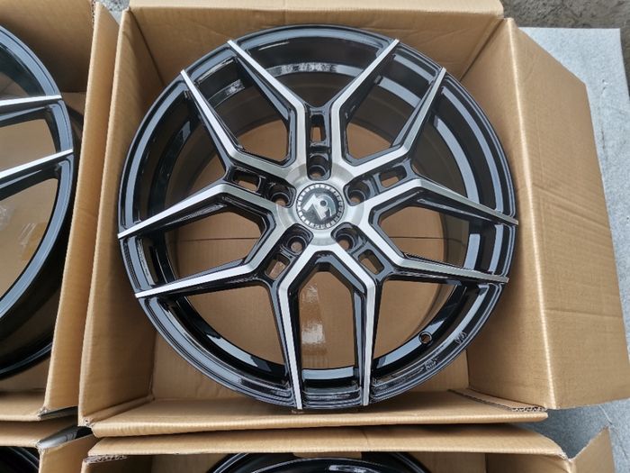 Alufelgi 5x120 18 ET35 BMW E46 E90 F10 F30 X1 X3 Opel Insignia VW T5