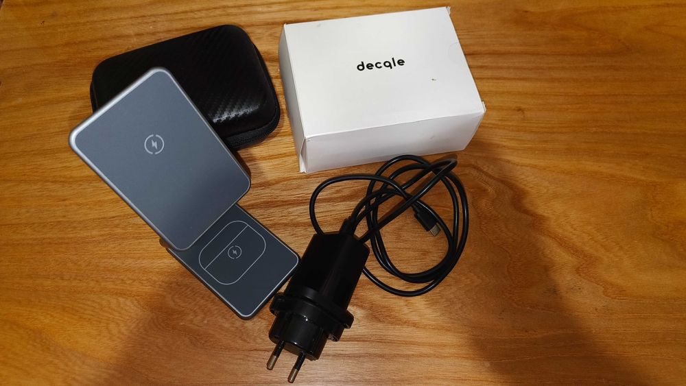 Ładowarka indukcyjna Decqle 3w1 do iPhone stan bdb