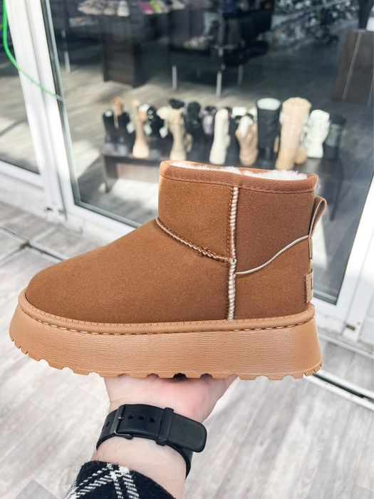 Ugg australia classic mini platform чорні бежеві угги  опт і роздріб