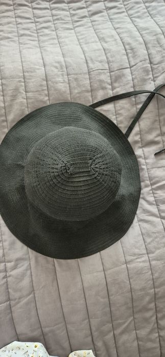 Капелюх H&M чорний