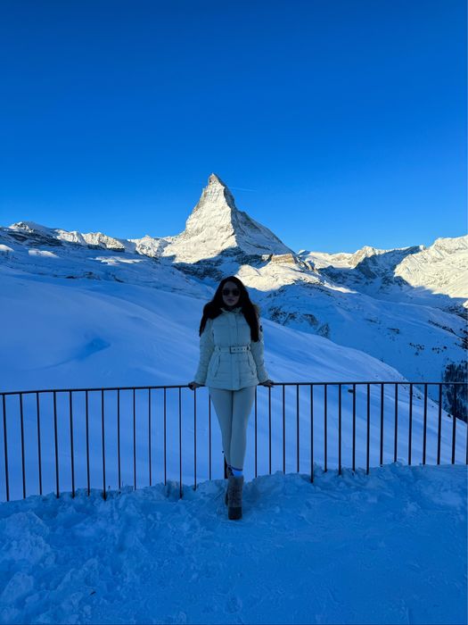 Жіноча зимова куртка